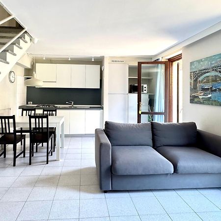 Iris 2 Lago Di Como Dongo Zewnętrze zdjęcie