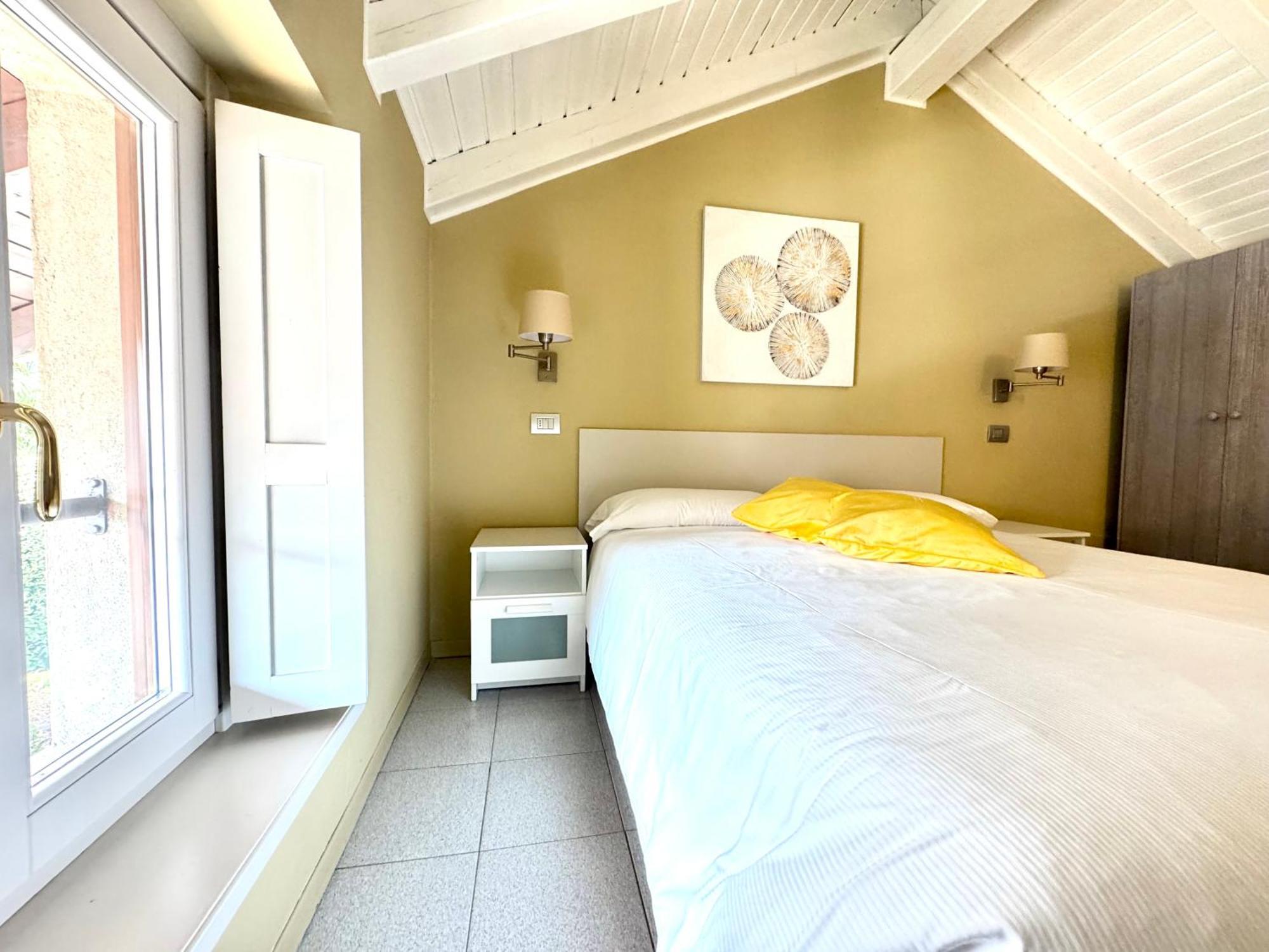Iris 2 Lago Di Como Dongo Zewnętrze zdjęcie