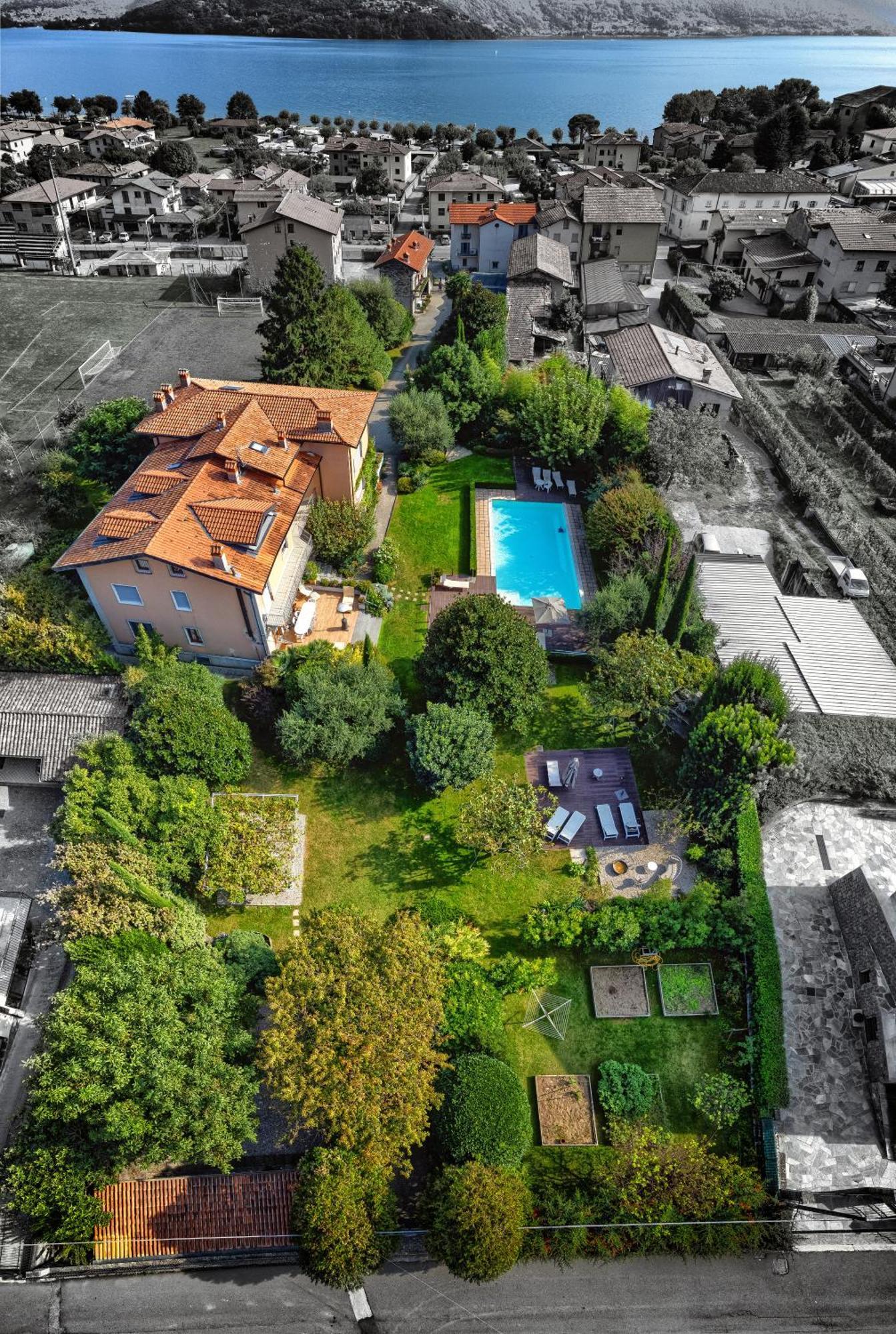 Iris 2 Lago Di Como Dongo Zewnętrze zdjęcie
